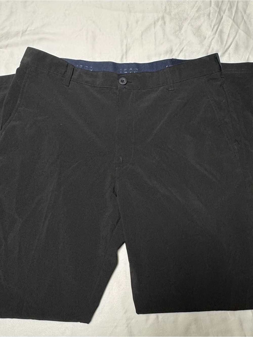 Men's Izod Golf Black Flat-Front Dress Pants